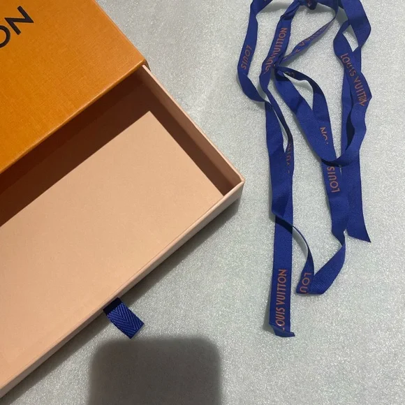 Authentic Louis Vuitton Box - Picture 5 of 11